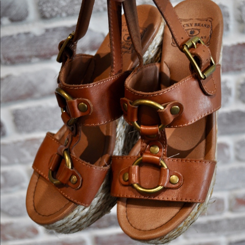 Lucky Brand brown wedge